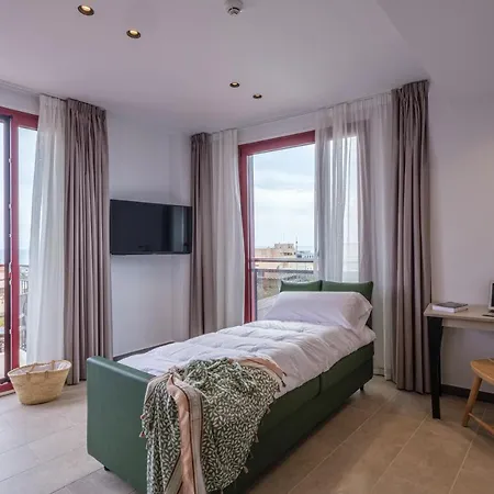 Tgna Reial 1 Apartamento *